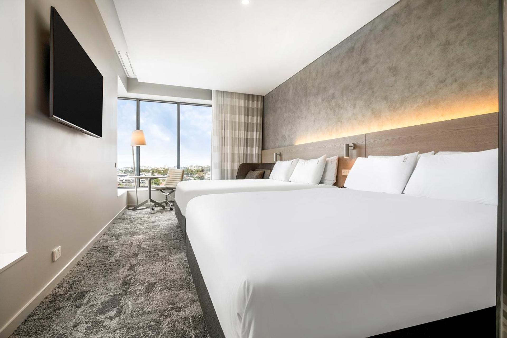 Holiday Inn Express & Suites Sunshine Coast, An Ihg Hotel Maroochydore Exterior photo
